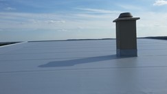 Střecha rodinného domu z PVC fólie Fatrafol 810